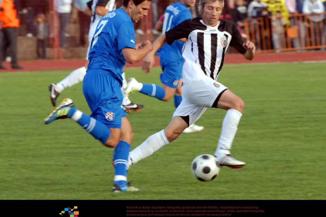 \'08.10.2011., Slavonski Brod - Prijateljska nogometna utakmica, GNK Dinamo - NK Marsonija 1909 na prepunom stadionu Zeljeznicara. Jerko Leko, Alen Jelcic.  Photo: Ivica Galovic/PIXSELL\'