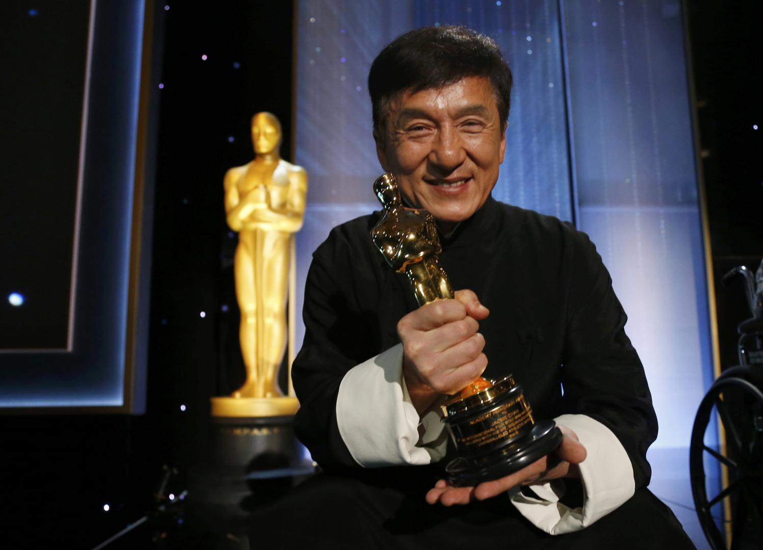 Akcijski junak Jackie Chan 1974. godine snimio je porno film 'All In The Family'. 
