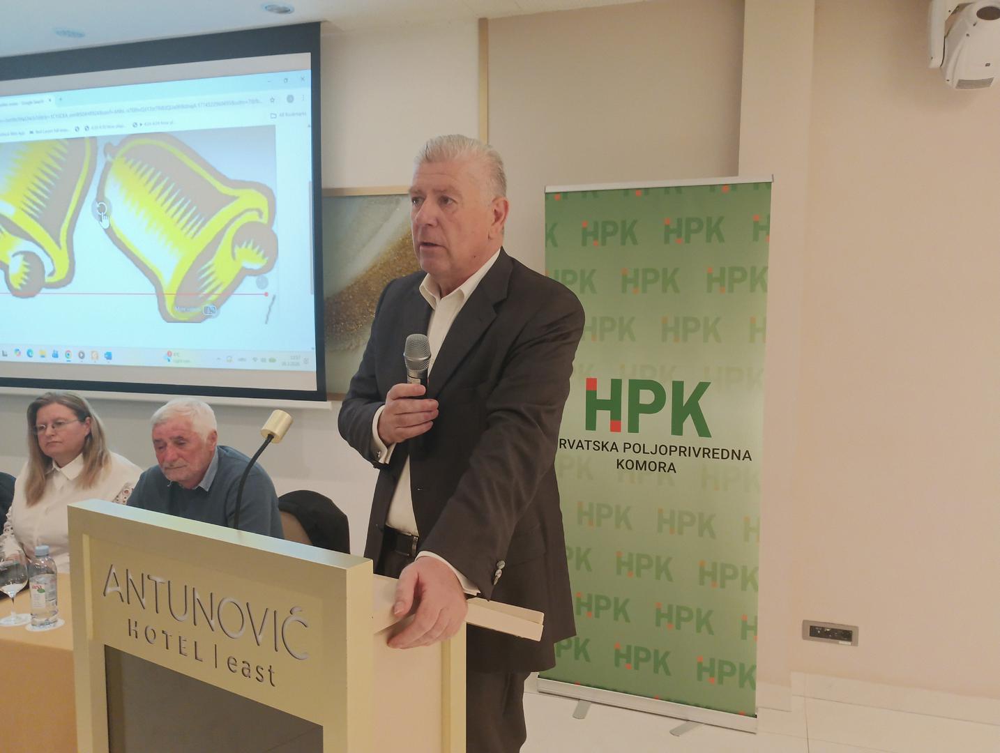 Za novog predsjednika HPK ovih je dana izabran Željko Mihelić,
stočar iz Primorsko-goranske županije
