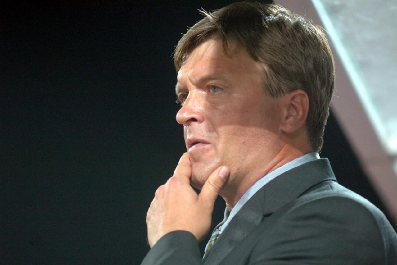 'za sport......30.07.09. rijeka.....3. pretkolo europa lige...rijeka-metalist.....trener rijeke robert rubcic Photo: Goran Kovacic/Vecernji list'