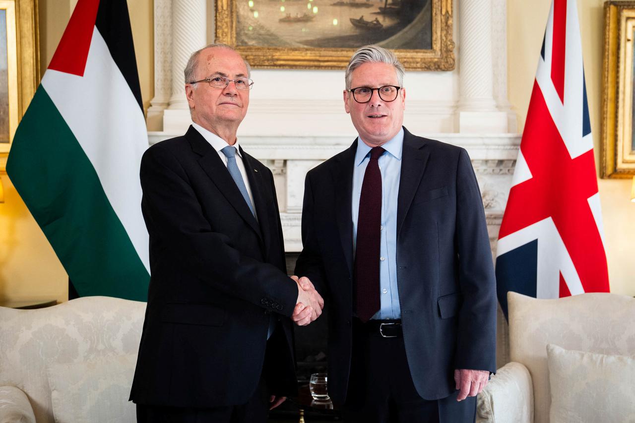 Palestinian Prime Minister Mohammad Mustafa visits London