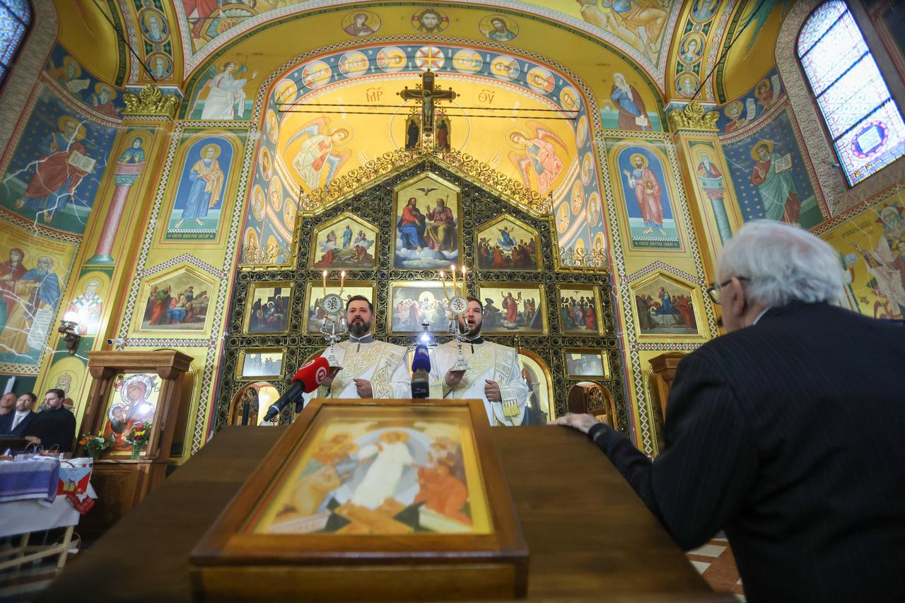 Zagreb: Pravoslavni vjernici na svetoj liturgiji u Sabornom hramu