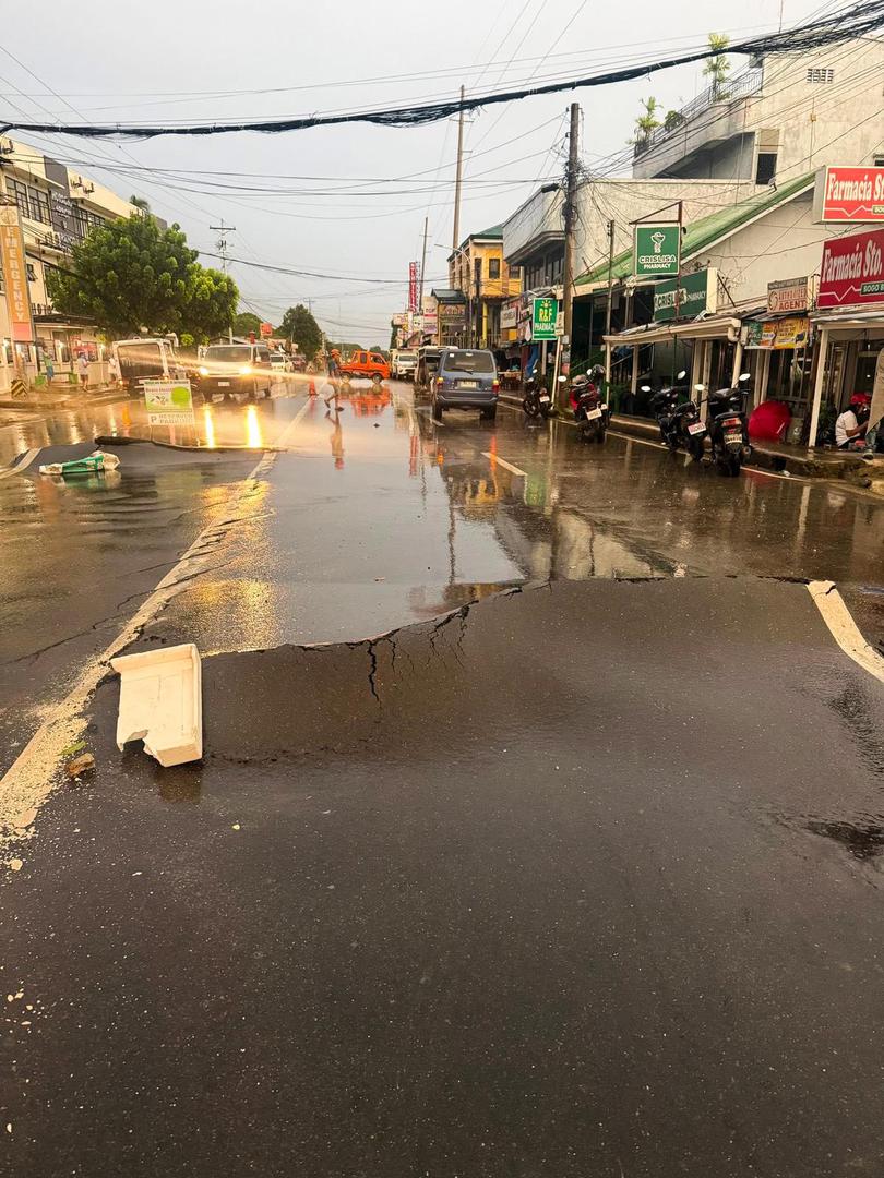Broj poginulih od 69 temelji se na podacima ureda za katastrofe pokrajine Cebu i podložan je provjeri, rekla je Jane Abapo, službenica za informiranje u regionalnom uredu civilne zaštite. Drugi dužnosnik rekao je da je više od 150 ljudi ozlijeđeno. 

