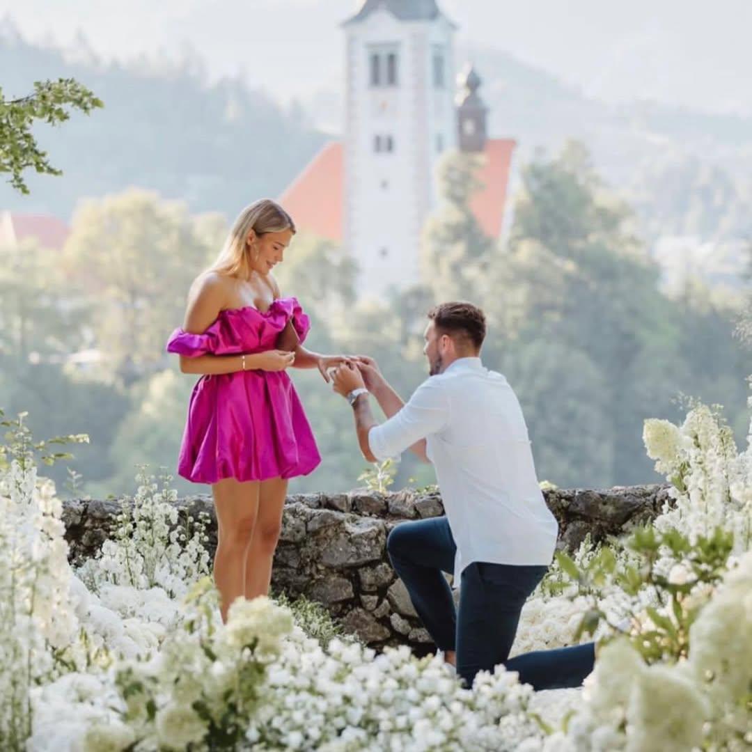 Ova izjava uslijedila je nakon tjedana nagađanja potaknutih time što je Goltes sa svog Instagram profila uklonila sve zajedničke fotografije, uključujući i onu s romantičnih zaruka na Bledu.