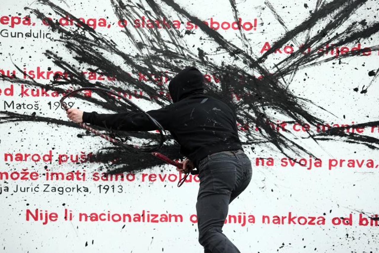 Performans Brune Isakovića