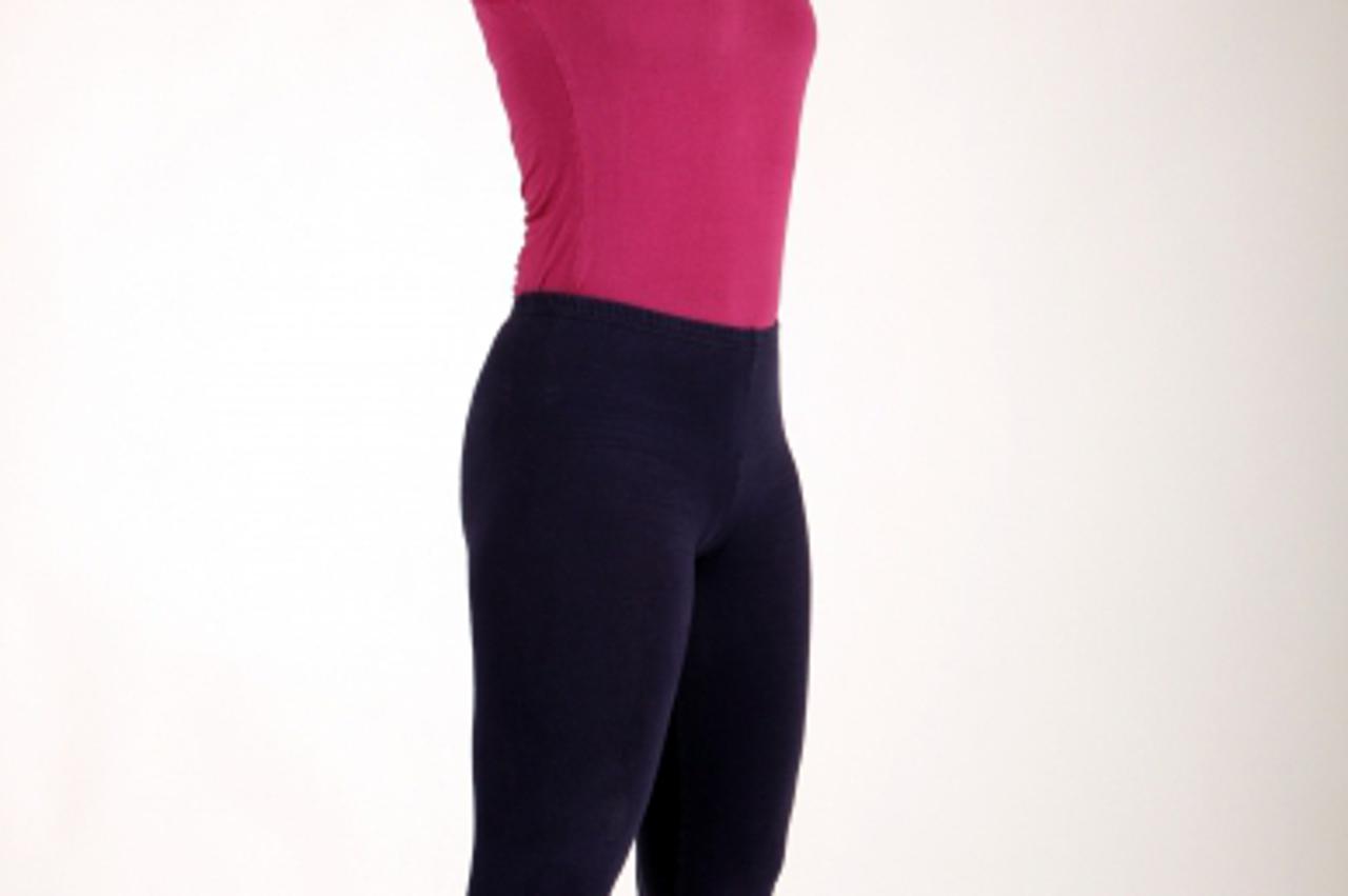 '12.05.2010., Zagreb -   Jelena Vucetic iz Medical Yoga Centra prezentira seriju vjezbi joge. Photo: Robert Anic/PIXSELL'