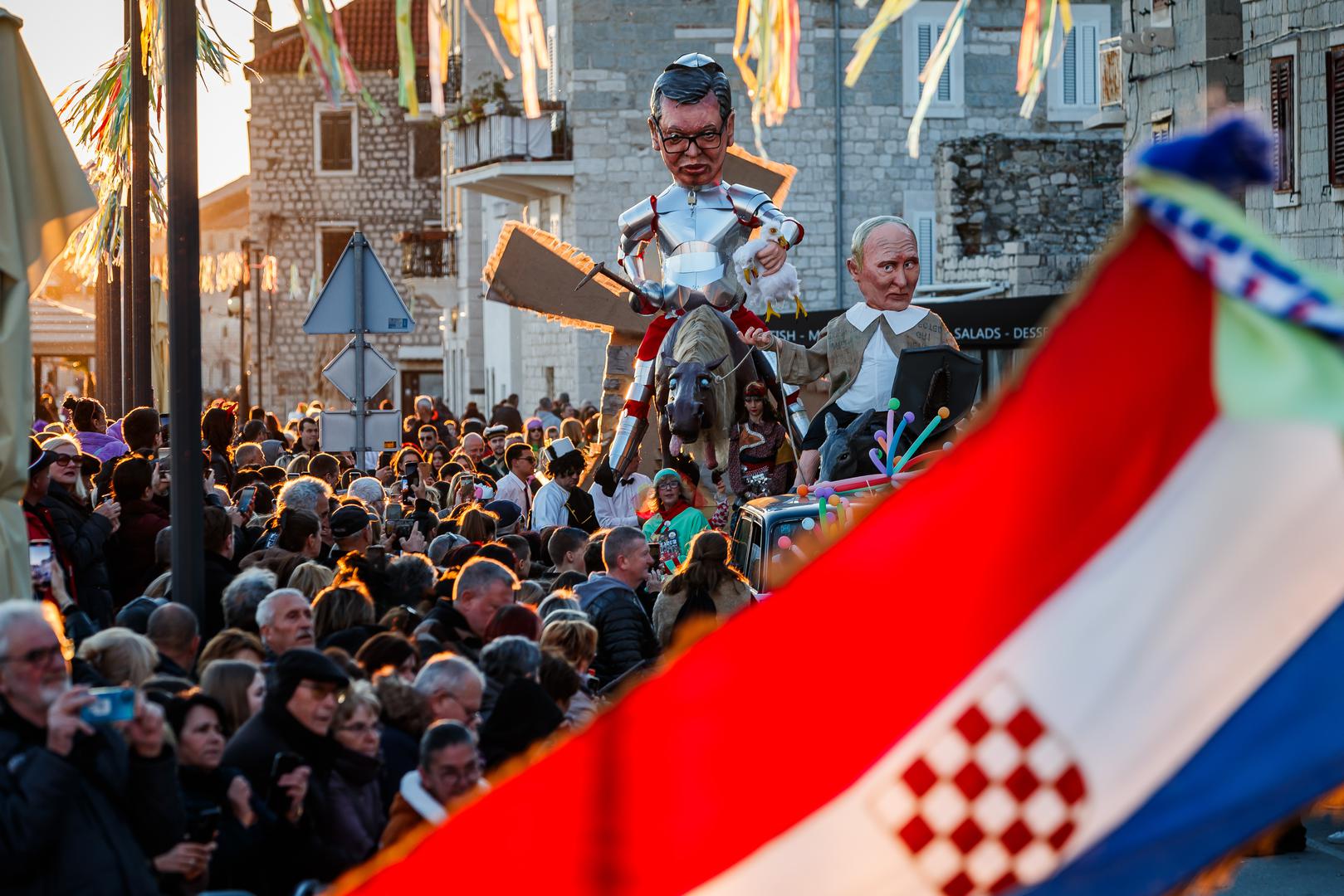 13.02.2024., Kastel Stari - Na pokladni utorak Krnjevalska Udruga 'Poklade' odrzala je 211. Krnjeval u kojem su krnjo bili Aleksandar Vucic i Vladimir Putin. Photo: Zvonimir Barisin/PIXSELL