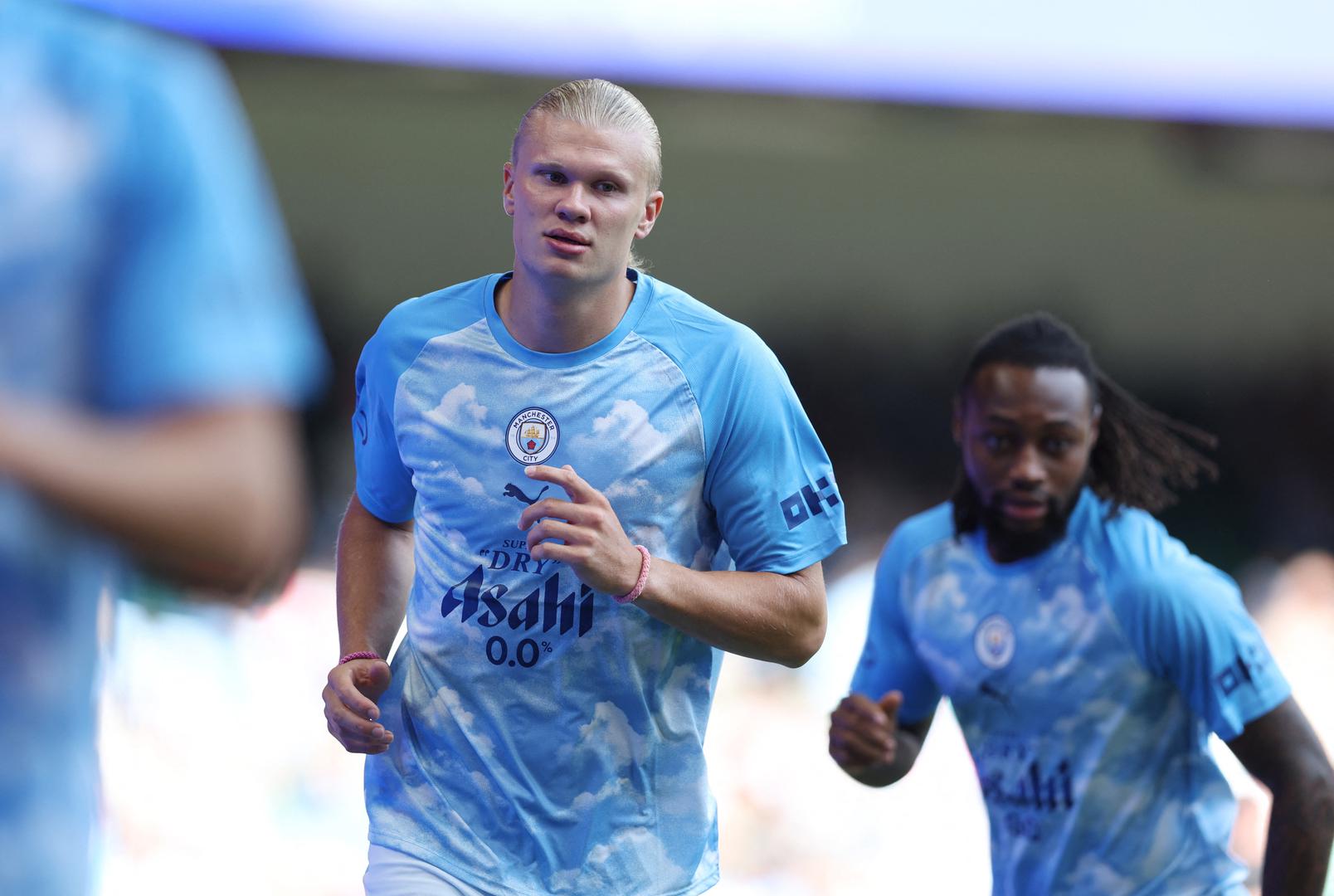 Upravo je u Manchester Cityju njegov izgled dobio konačnu, sada već legendarnu formu. Njegov najprepoznatljiviji stil postala je čvrsto svezana punđa ili rep, no nije se libio ni eksperimentiranja. 