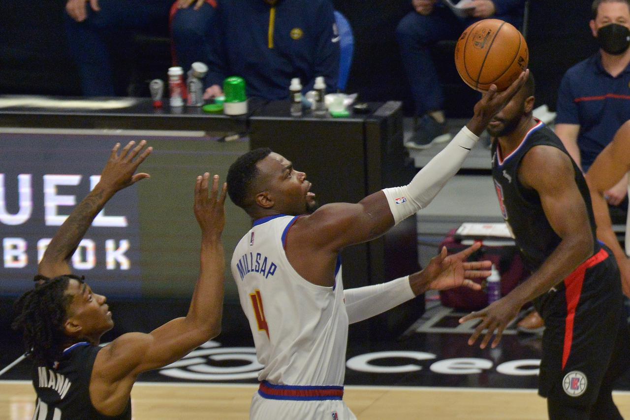 Clippers Rally From 18 Points Down, But Let Nuggets Pull Away