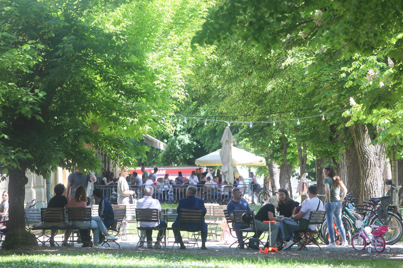 Karlovac: Nedjelja u parku