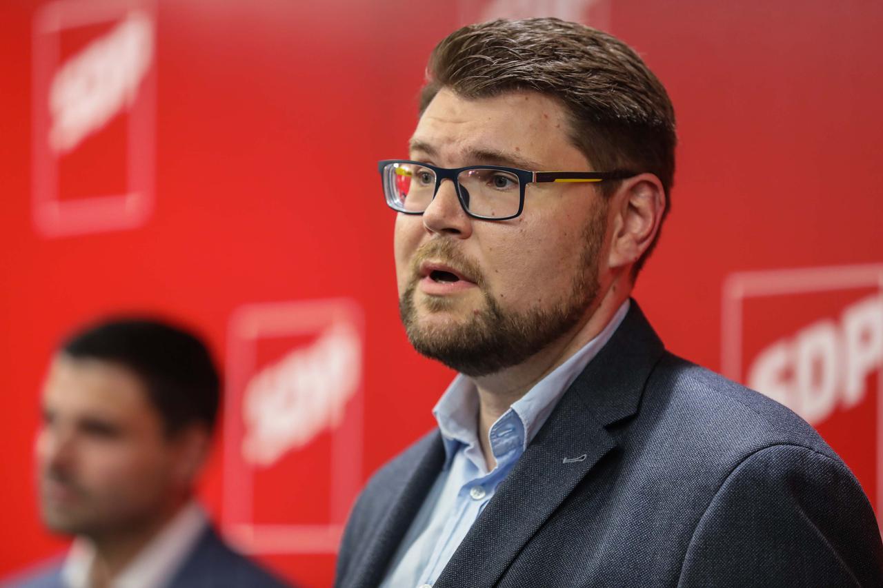 Peđa Grbin izabran je za novog predsjednika SDP-a
