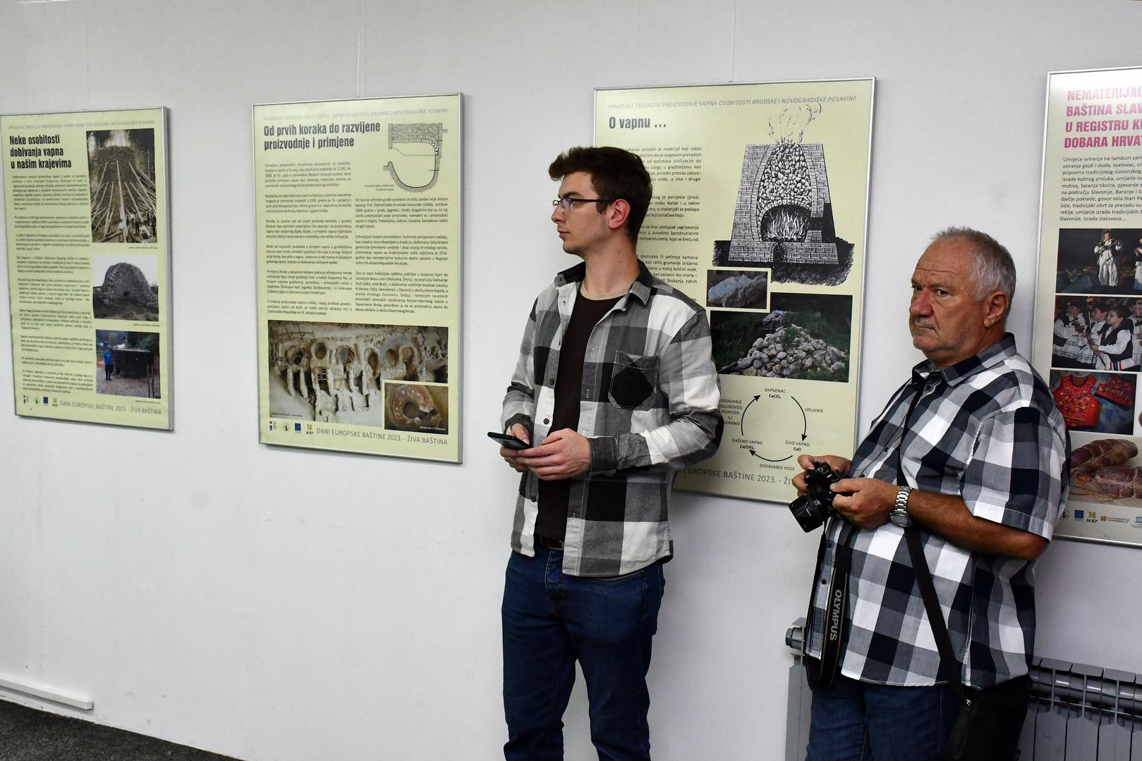 12.10.2023., Slavonski Brod - U Muzeju brodskog Posavslja otvorenje izlozbe "Tradicija proizvodnje kreca na podrucju brodske i novogradiske Posavine" Photo: Ivica Galovic/PIXSELL
