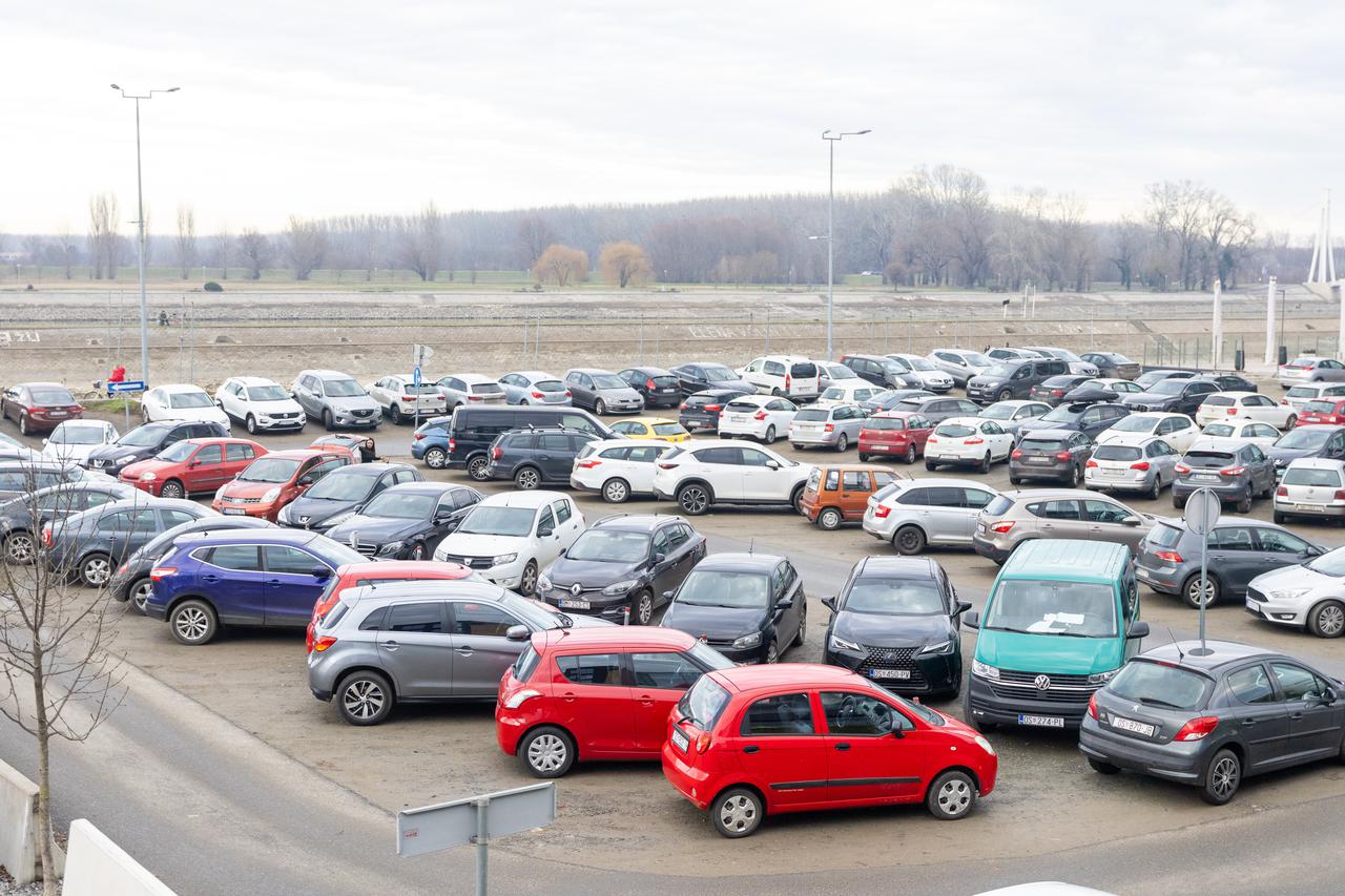 Osijek: Besplatno parkiranje na parkiralištima koja su bila pod koncesijom