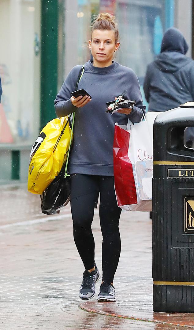 Rooney zbog obaveza u Evertonu neće biti s njima.