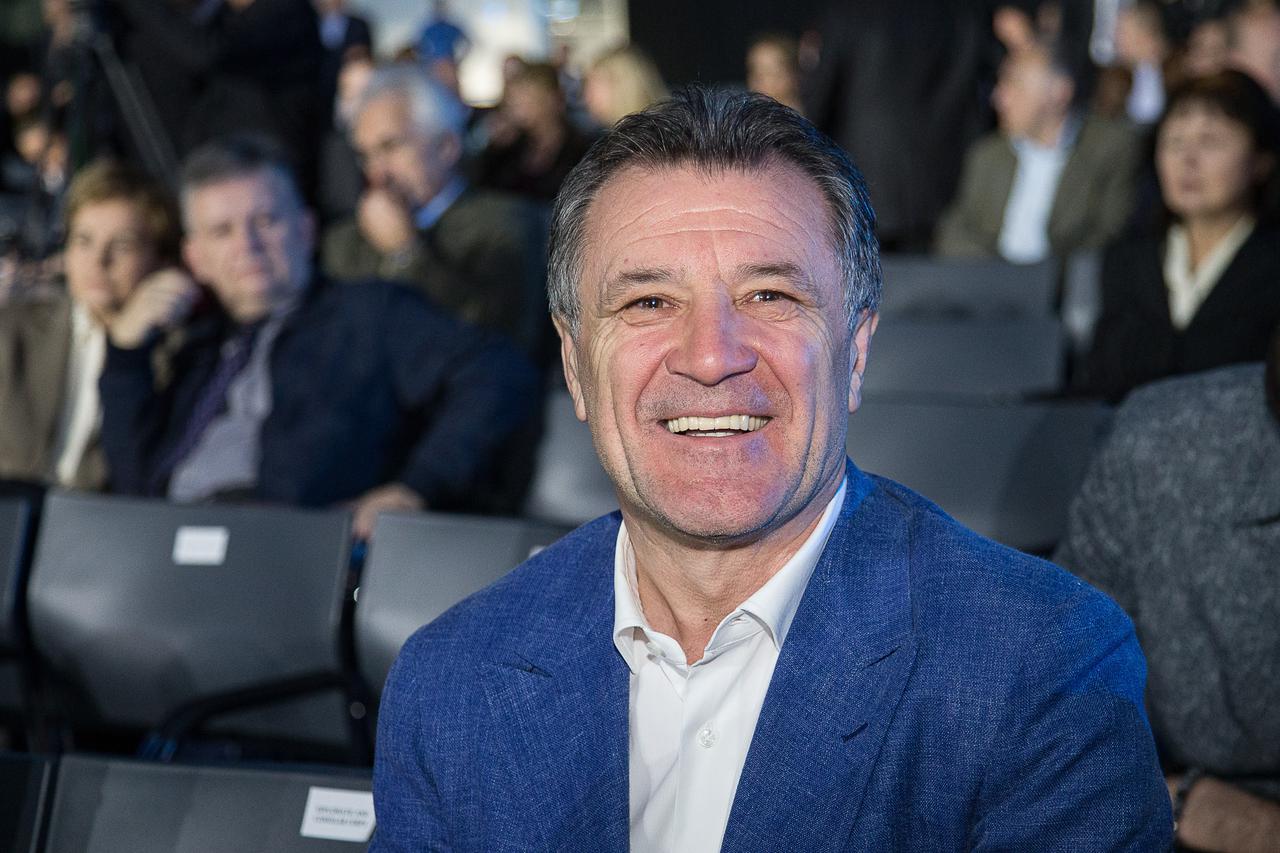 05.04.2016., Zagreb -  Svecano otvorenje Zagreb Auto Show-a na Zagrebackom velesajmu.  U 14 paviljona i otvorenih prostora posjetitelje ocekuju novi modeli, vicepremijere, premijere i 2 koncepta -  AUDI e-tron quatrtro concept i MAZDA-KOERU -  koncept SUV