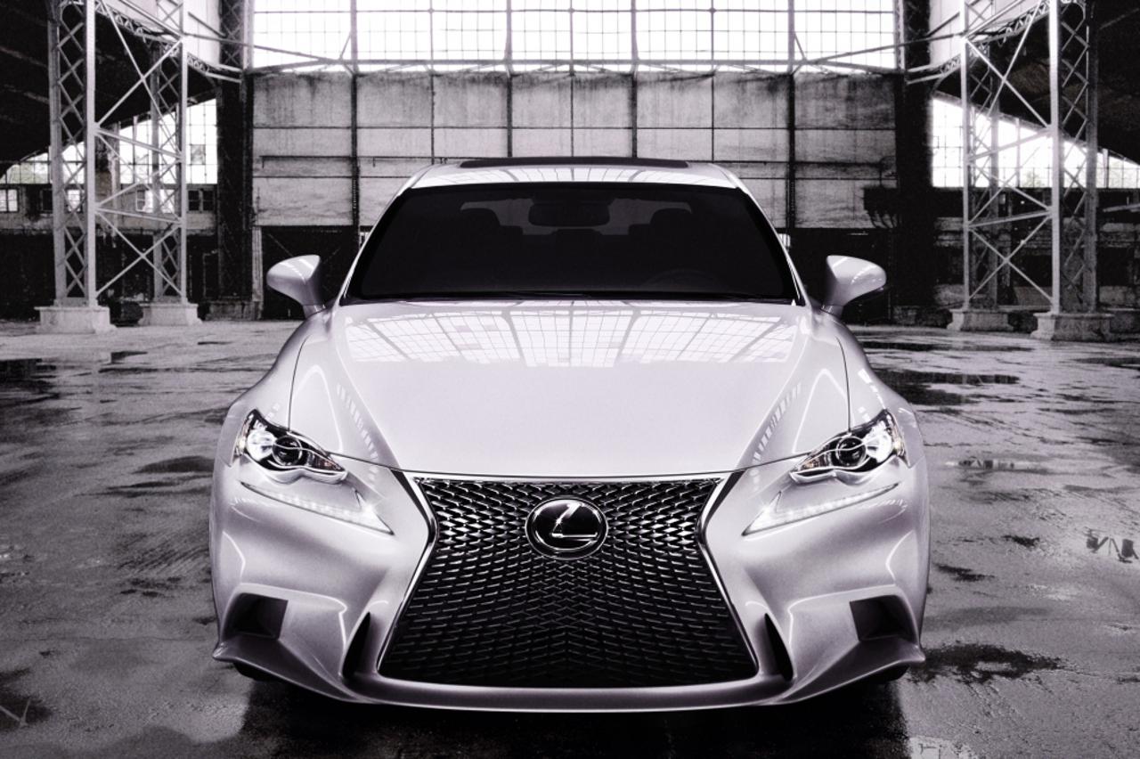 lexus is (1)