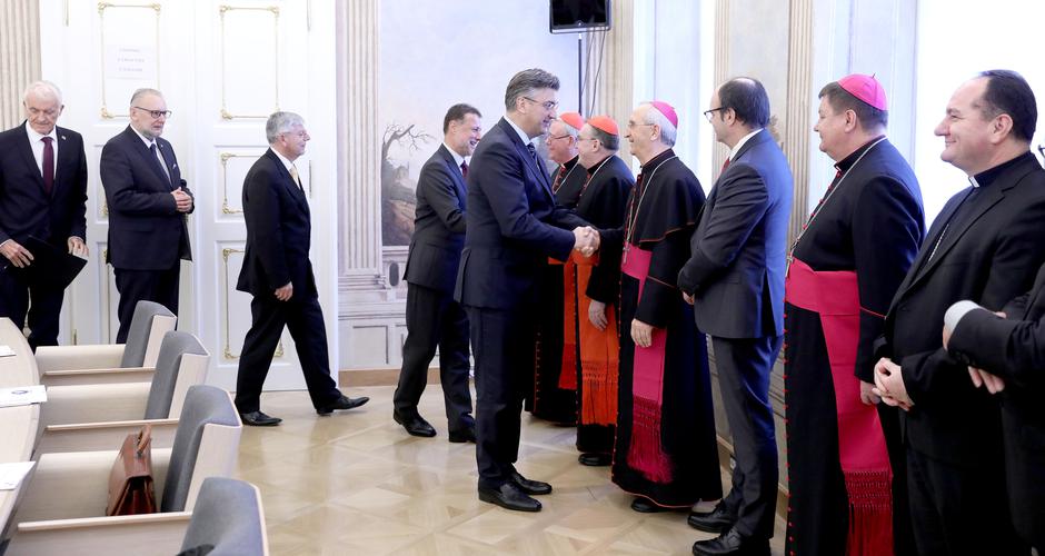 Andrej Plenković sastao se s kardinalom Jeanom Claudeom Hollericha i Christianom Kriegerom