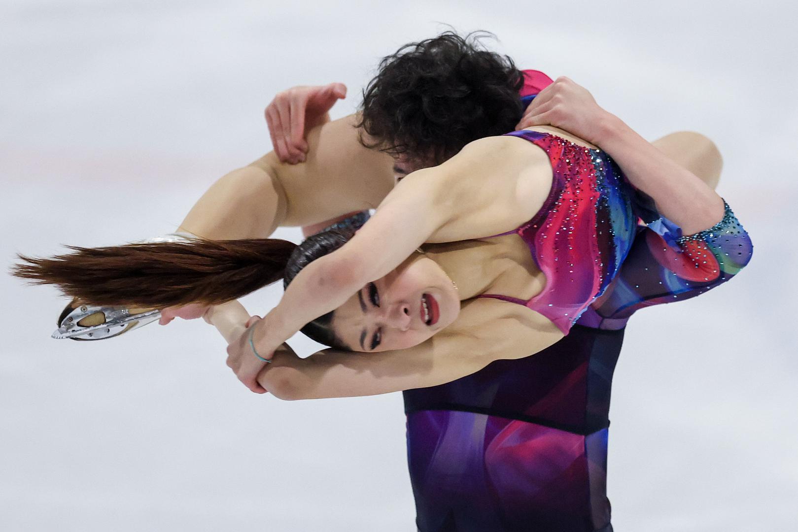 Klizalište Velesajam - 57. Zlatna pirueta Zagreba 2025. Plesni parovi, ritam ples. Zixi Xiao i Linghao He iz Kine tijekom nastupa plesnih parova