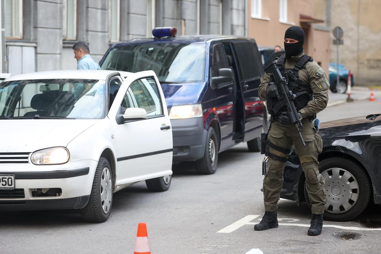 U prostorije MUP-a Kantona Sarajevo priveden je direktor Federalne uprave policije Vahidin Munjic