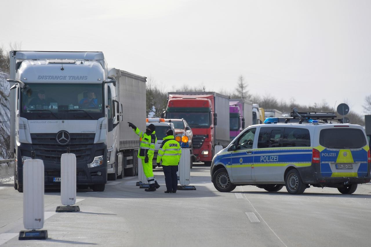 The German-Czech border crossing of Breitenau is closed due to COVID-19 precautions