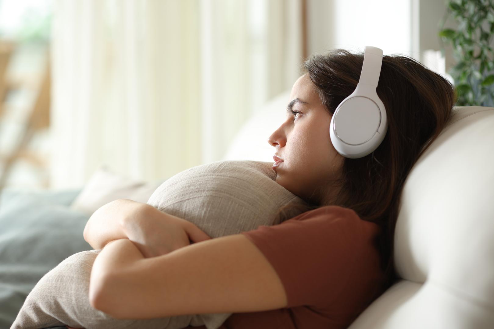 Iako je ove znakove izdvojila kao one koji "nemaju sreće", poruka Babe Vange u konačnici nije pesimistična. Ona je vjerovala da teška sudbina služi kao test snage duha i da nitko nije zauvijek osuđen na patnju. Prema njezinim riječima, sudbina nije fiksna i nepromjenjiva. Promjenom karaktera, jačanjem volje i primjenom njezinih savjeta, Vaga, Rak i Jarac mogu preokrenuti svoju zlu kob, prevladati prepreke i naposljetku pronaći unutarnji mir i zadovoljstvo. Njihov put je možda teži, ali upravo ih ta borba čini snažnijima i sposobnijima da cijene sreću kada je konačno dostignu. 