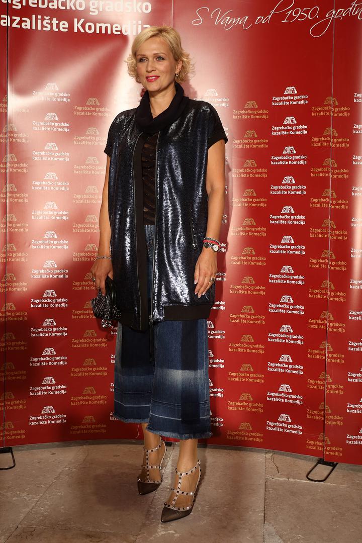 Pjevačica Vanna na otvorenju sezone.