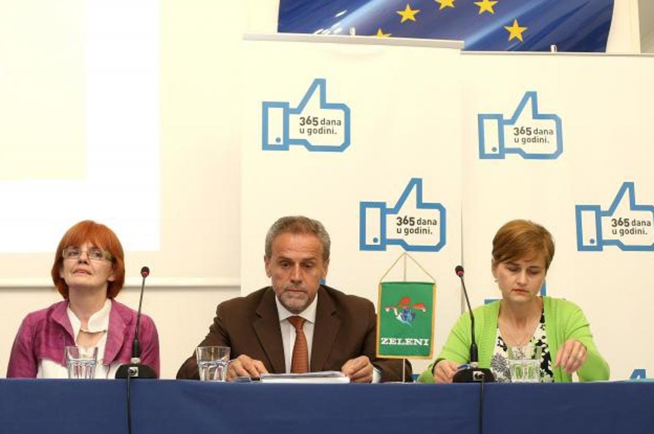 Vesna Kusin, Milan Bandić i Sandra Švaljek