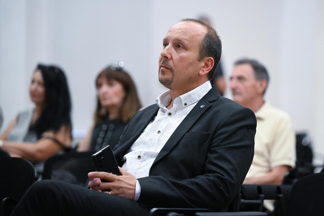 Knin: Predstavljanje knjige "Ratni dnevnik" generala Rahima Ademija