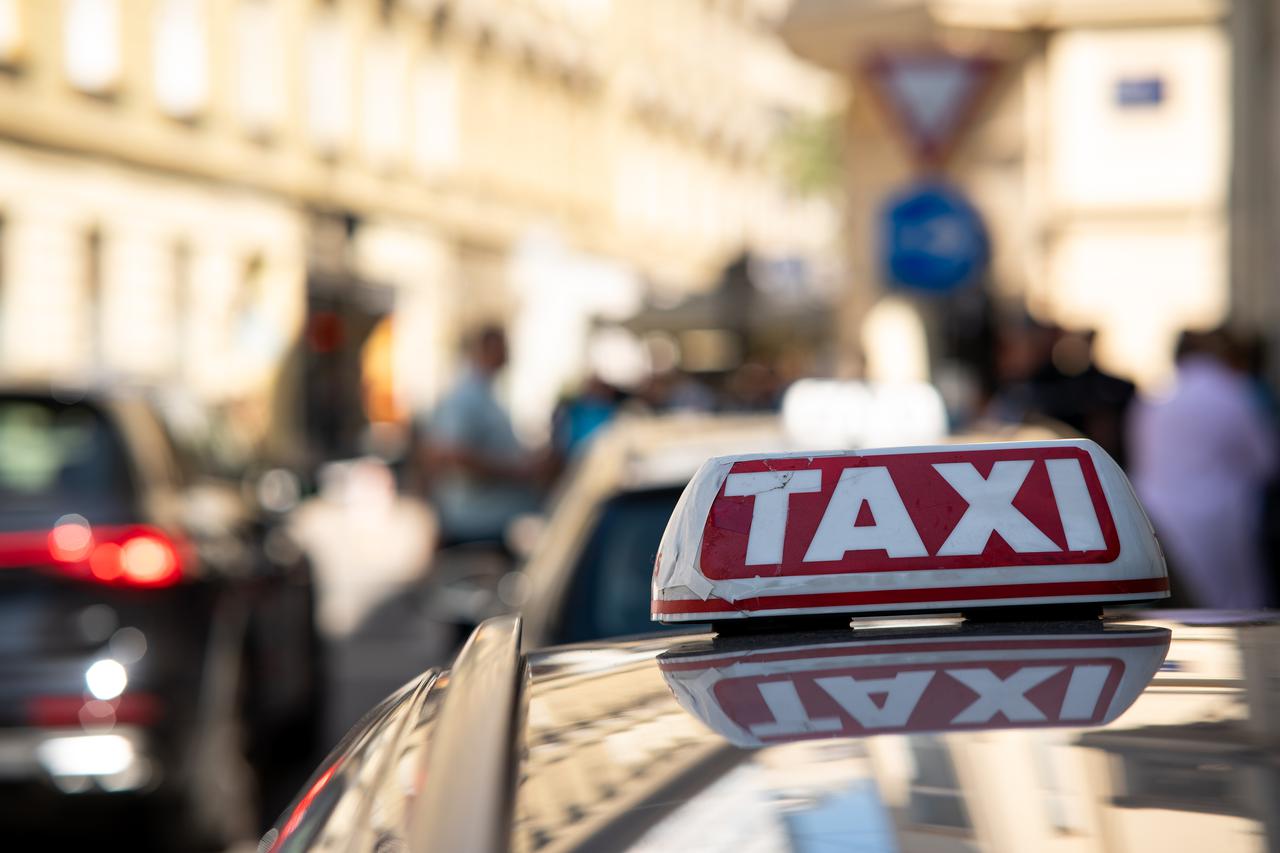 Zagreb: Reportaža o taksistima