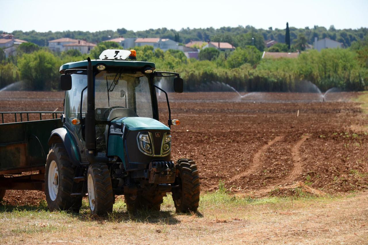 Pula: Zbog suše se sve više moraju navodnjavati poljoprivredna zemljišta