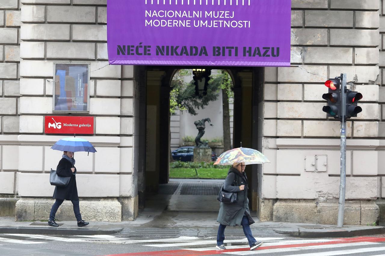 Poruka na pročelju 'Nacionalni muzej moderne umjetnosti nikada neće biti HAZU'