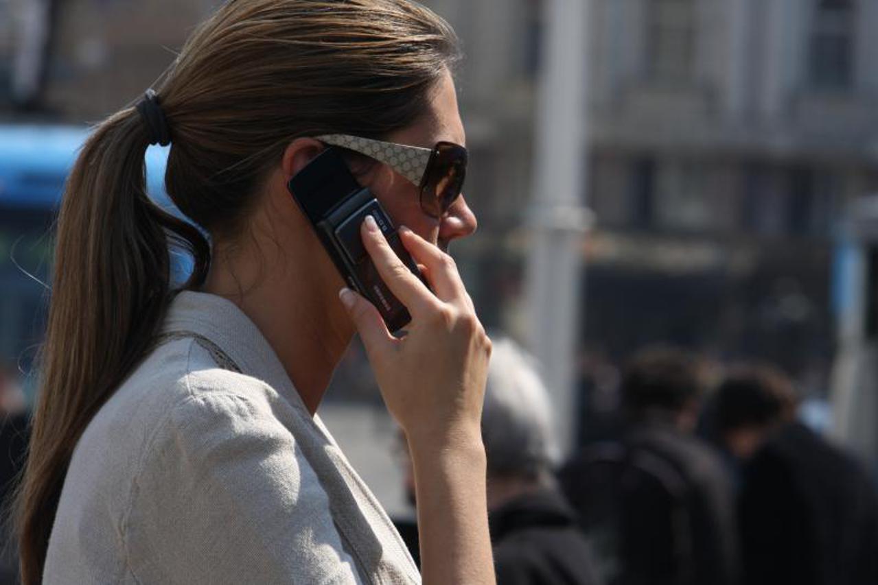 telefonski razgovor, mobitel telefon portal (1)