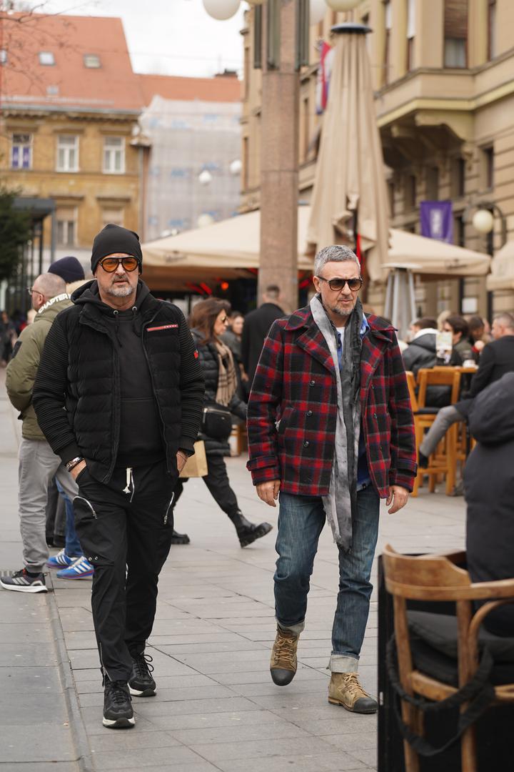 Nedostajalo je danas sunce na zagrebačkoj špici, ali to nije utjecalo na gužvu u centru grada u kojem su naši fotoreporteri i ove subote snimili neka poznata lica.