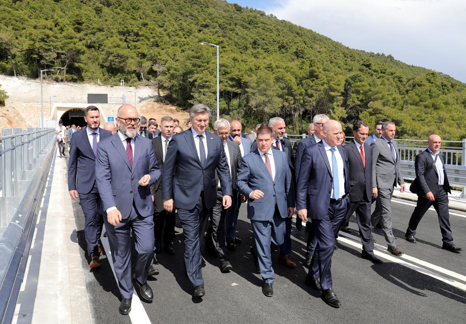 19.04.2023., Ston - Svecano otvorenje Stonske obilaznice koja cini posljednju fazu projekta "Cestovna povezanost s juznom Dalmacijom" u sklopu koje je u srpnju prosle godine otvoren Peljeski most. predsjednik Vlade Andrej Plenkovic Photo: Grgo Jelavic/PIXSELL