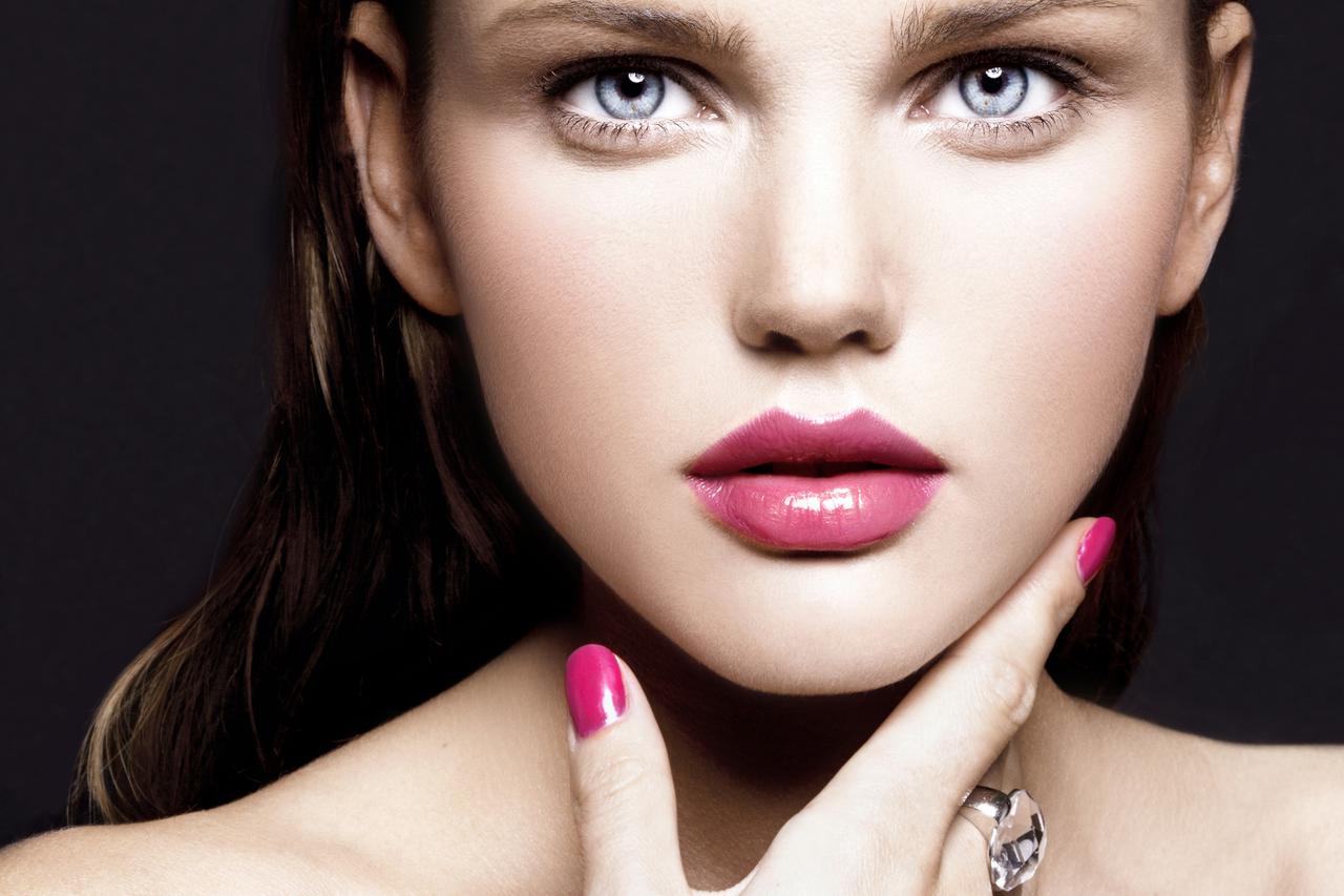Usne, make up, šminka