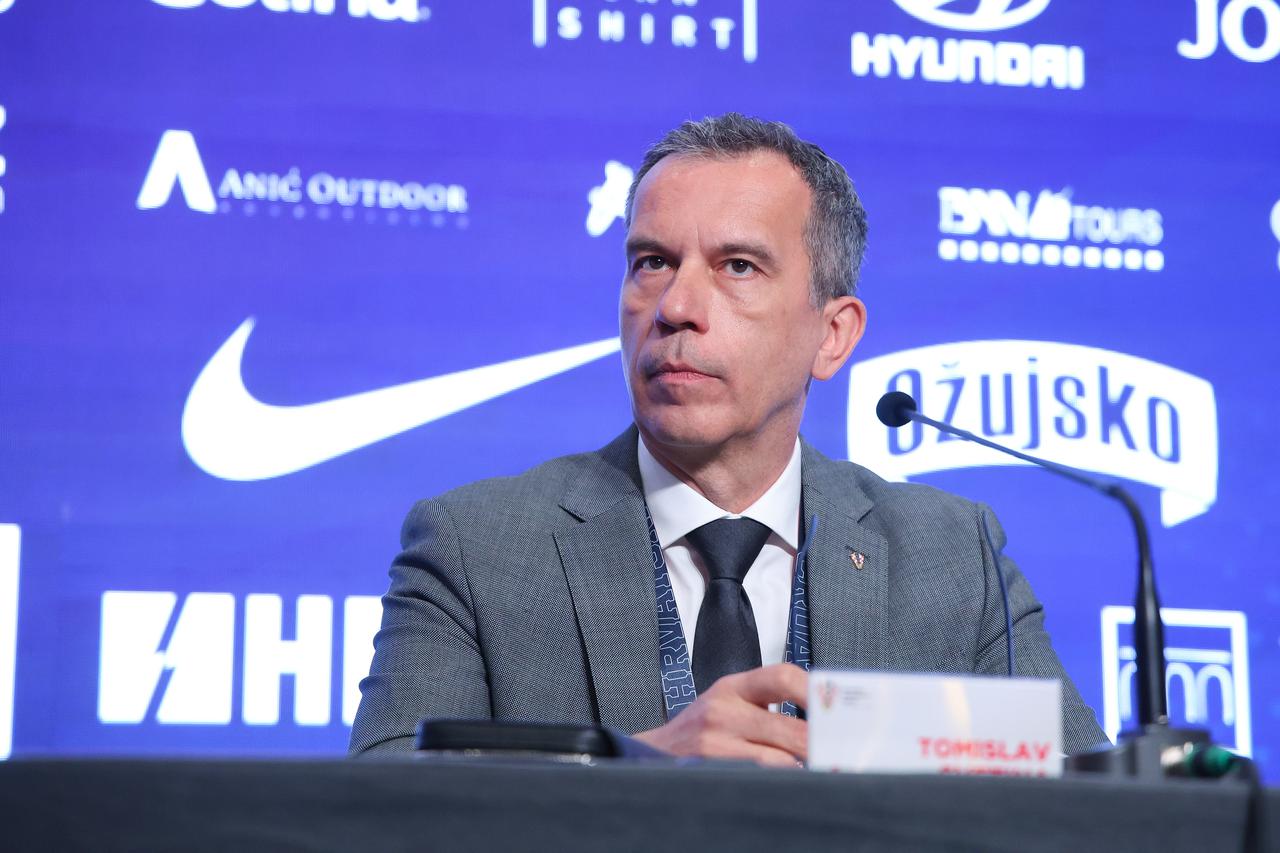 Nakon skupštine HNS-a glavni tajnik Tomislav Svetina održao je konferenciju za medije