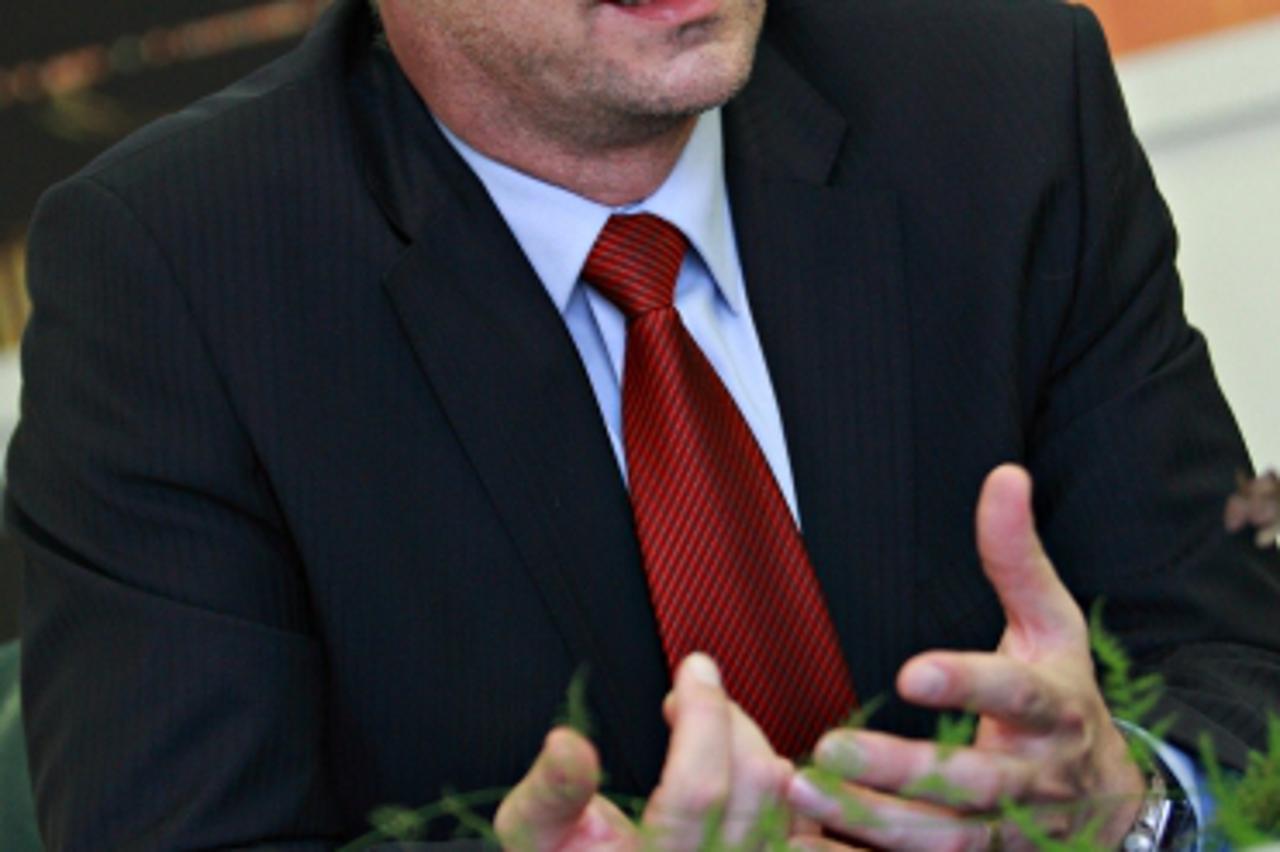 '04. 04. 2012., Zagreb - Ministarstvo graditeljstva i prostornog uredjenja. Ivan Vrdoljak, ministar graditeljstva. Photo: Davor Puklavec/PIXSELL '