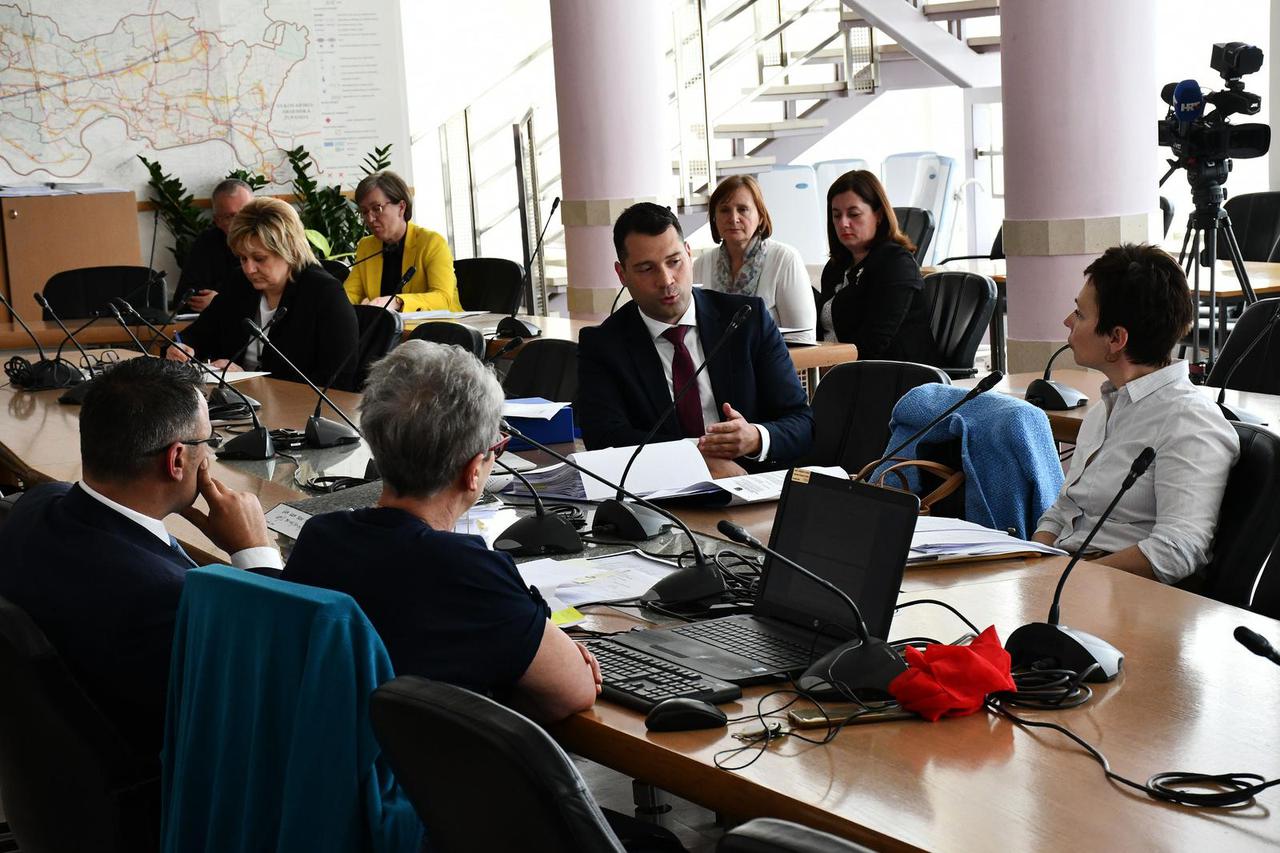 Slavonski Brod: Sastanak vlasnika građevinskih parcela kojima je crkva sjela na imovinu