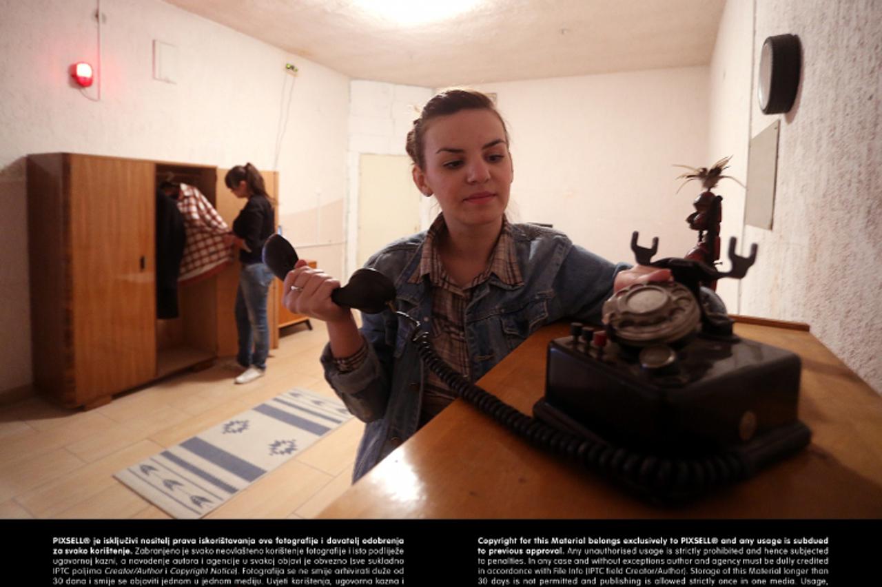 '25.09.2013., Zagreb - Parapark je nova zabavna igra u gradu koja dolazi iz Madjarske. Cilj je rjesavati zagonetke kako bi se otkljucale tajne i izaslo iz zadanog prostora.  Photo: Goran Stanzl/PIXSEL