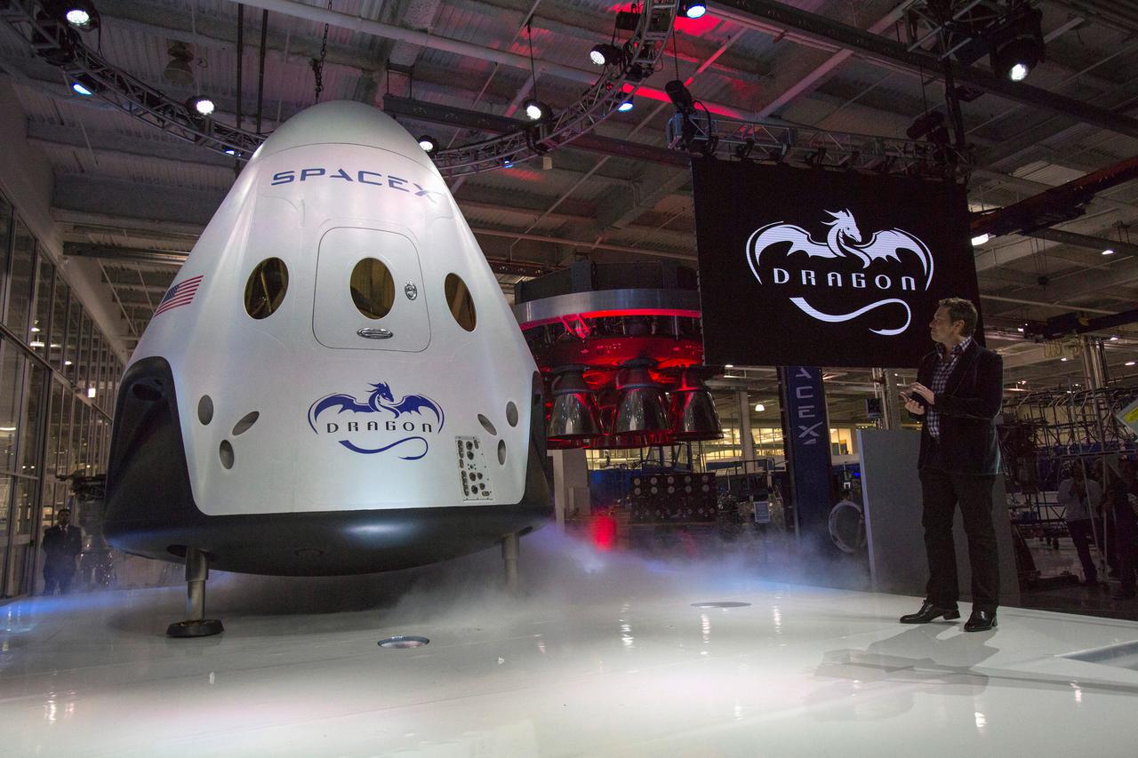 Elon Musk s majkom Maye