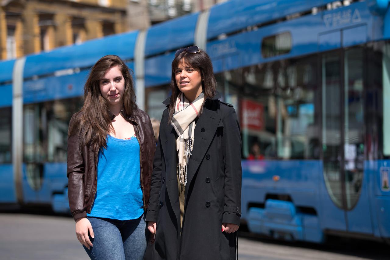 22.04.2015., Zagreb -  Hrvatice Nathalia Mocivuna Nascimento iz Brazila i Martina Rajic iz Austrije zele se iz dijaspore vratiti zivjeti u domovinu. Photo: Davor Puklavec/PIXSELL