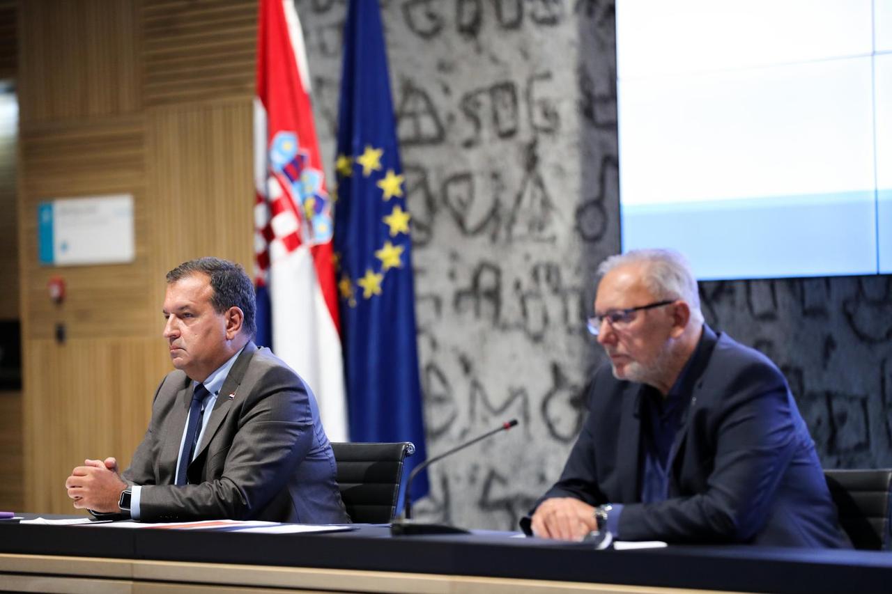 Zagreb: Nacionalni stožer za civilnu zaštitu održao konferenciju za medije