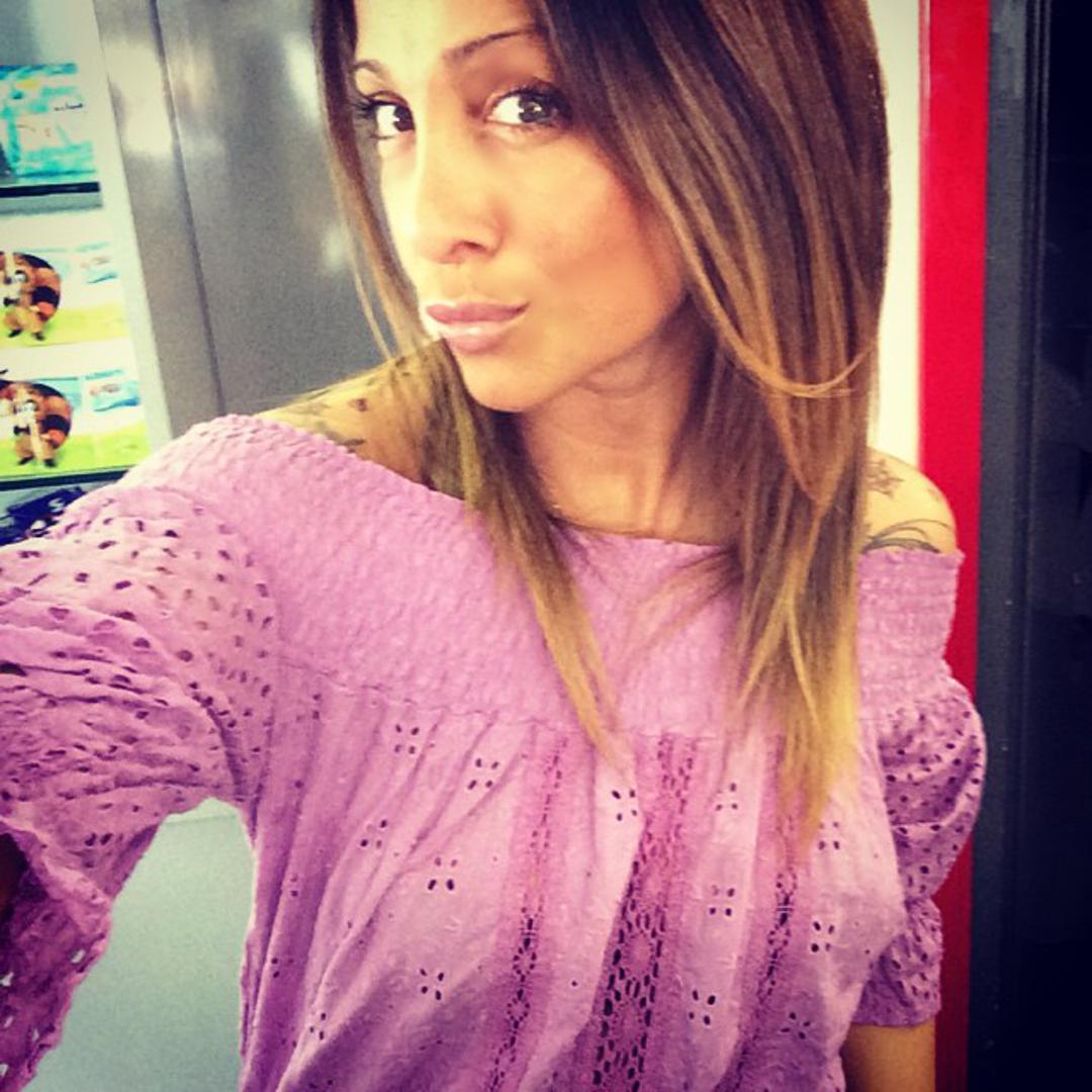 – Rekao mi je: “Zašto mi to radiš?” – priznala je Francesca. Kako sina nije poslušala, on je ispod jedne njezine fotografije morao napisati: “Mama, imaš 40 godina, nemoj me više sramotiti.” 