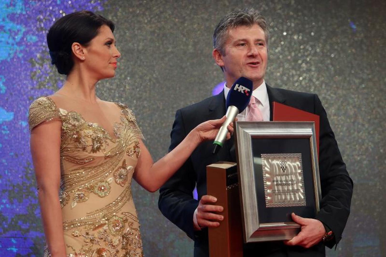 Na HRT-u je radila kao voditeljica, urednica i sportska novinarka, a vodila je i veće televizijske projekte, među kojima su Dora 2010. i specijalizirani programski sadržaji vezani uz Svjetsko prvenstvo u nogometu. 