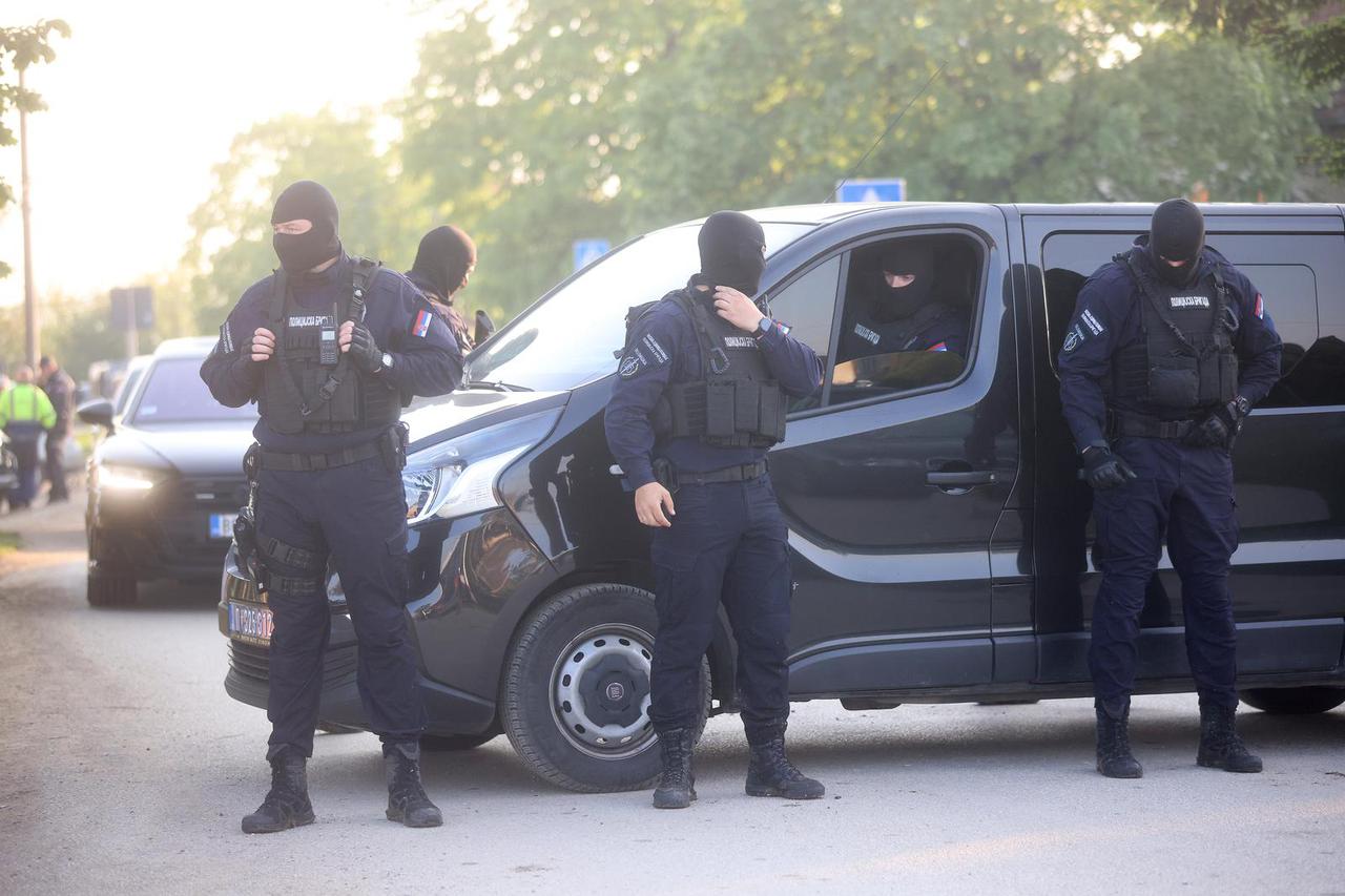 Dubona: Policija osigurava područje gdje je sinoć došlo do masovne pucnjave