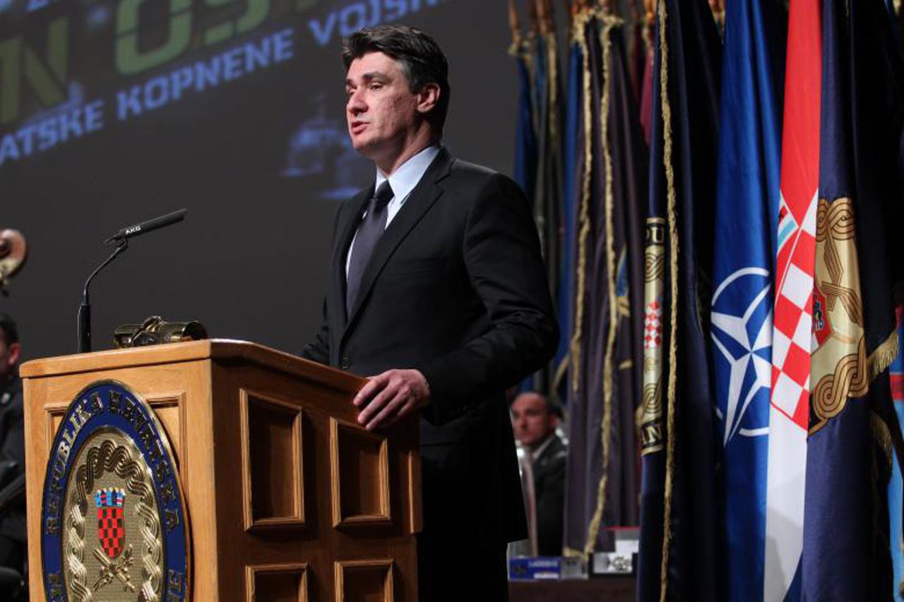 Milanović vojska (1)