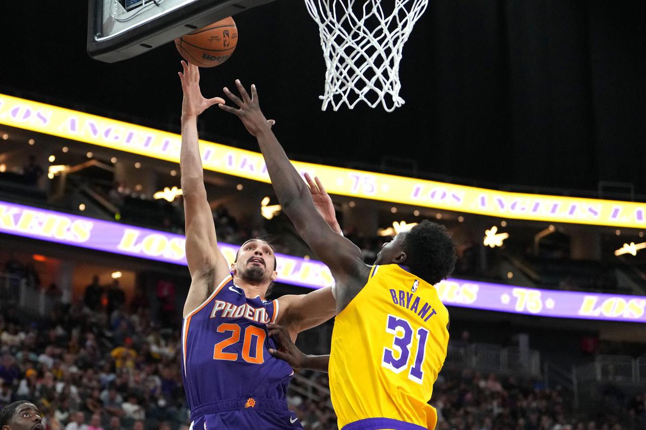 NBA: Preseason-Phoenix Suns at Los Angeles Lakers