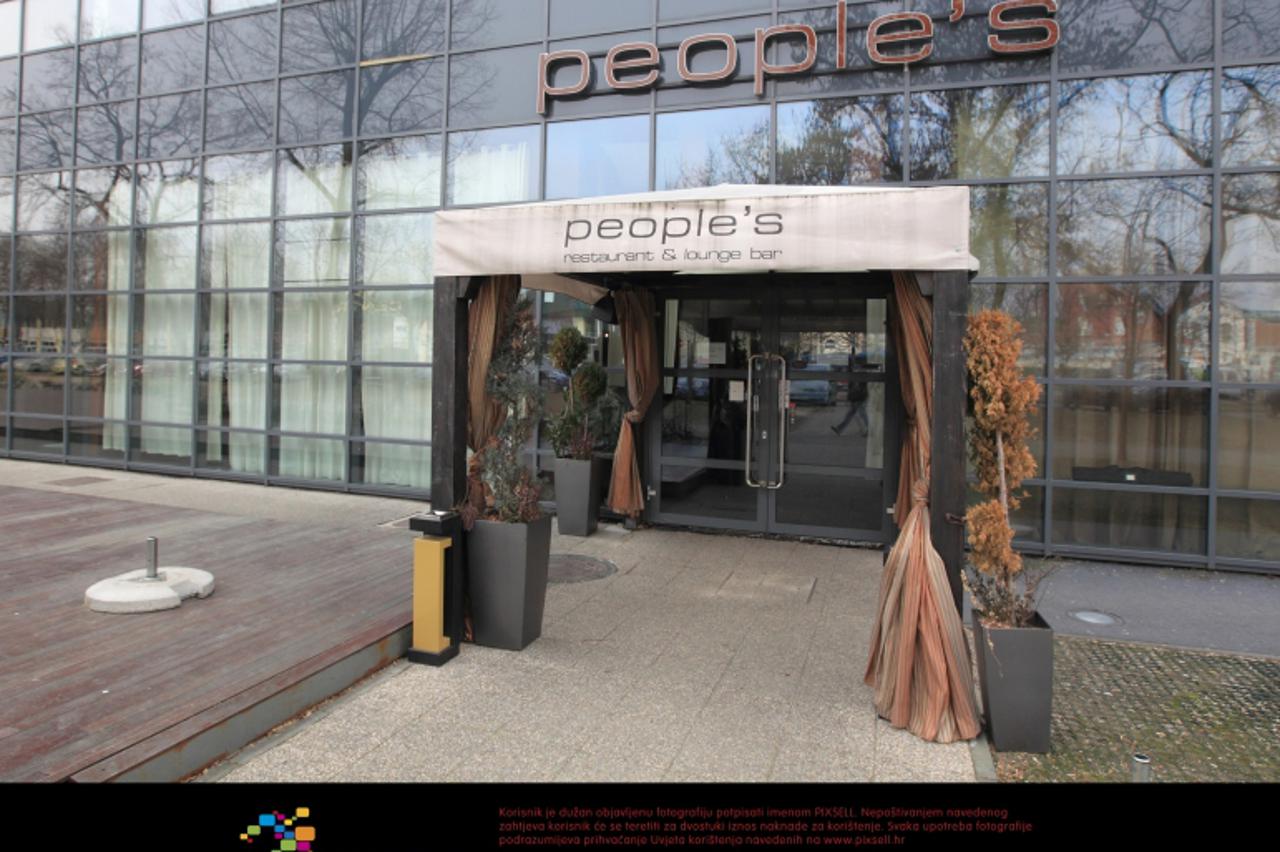 '02.02.2012., Zagreb - Bar Peoples zatvoren zbog preuredjenja. Photo: Zeljko Lukunic/PIXSELL'