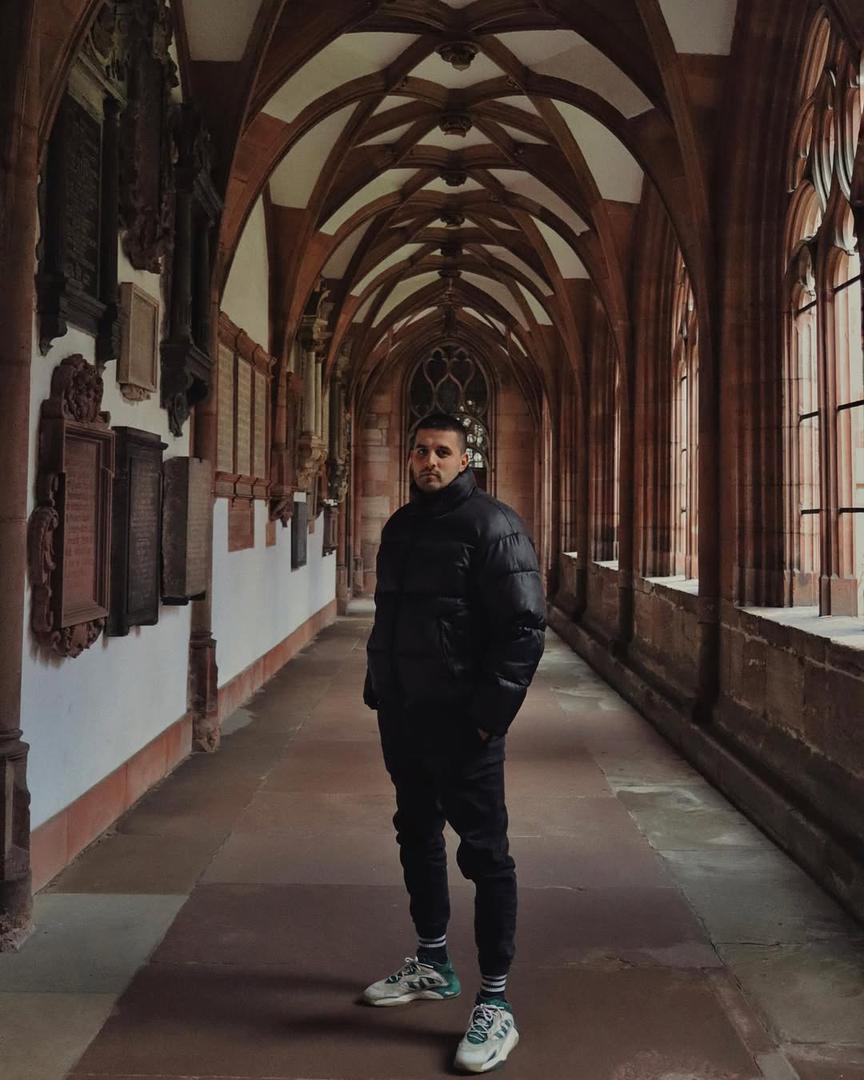 Matt Shaft - Welcome to the circus