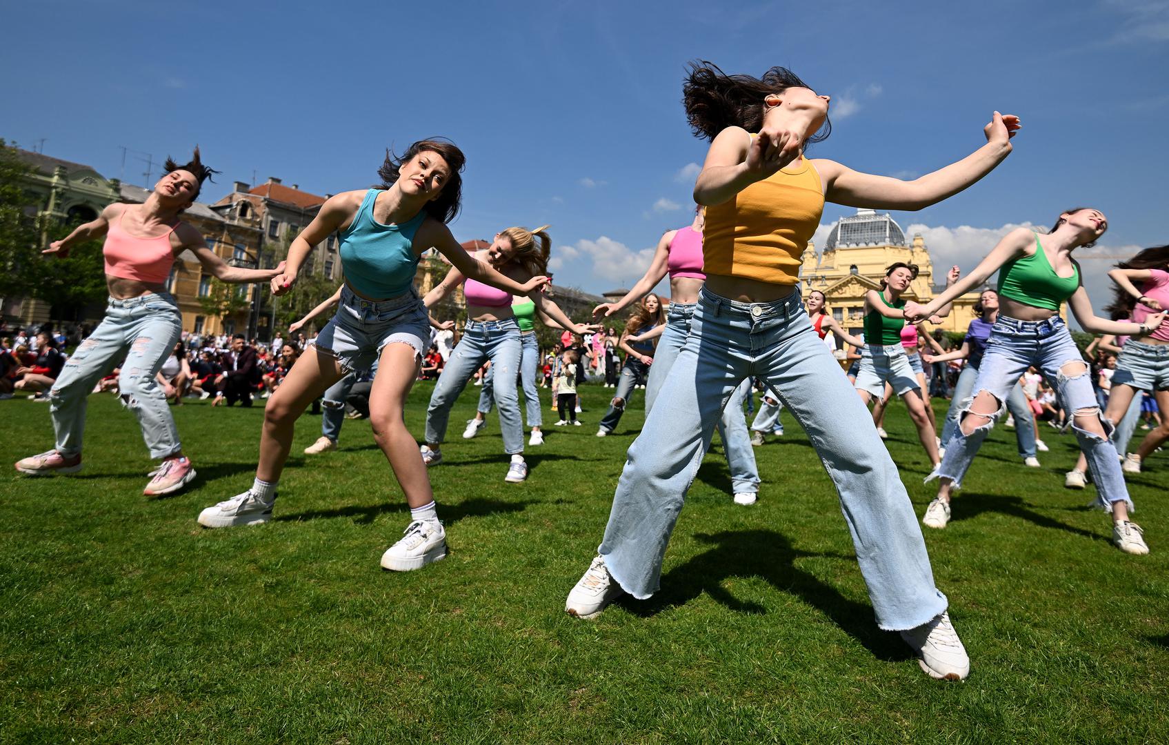 U Zagrebu se plesalo na Trgu Kralja Tomislava